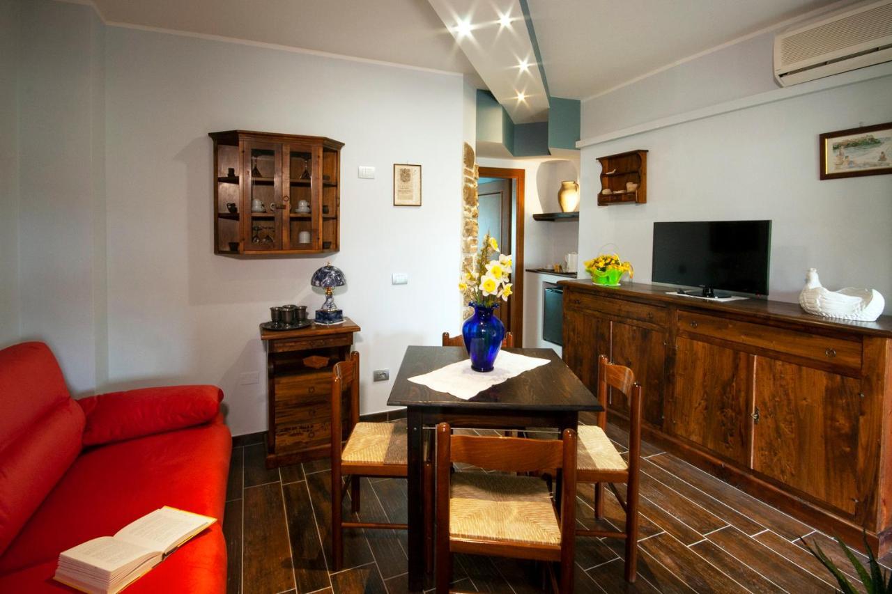 Santa Maria Degli Ancillotti Guest House Petrignano ภายนอก รูปภาพ